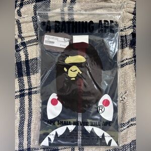 BAPE Black 1st Camo Shark T-shirt - Black/Green - Medium - SS22 - NewWithTags